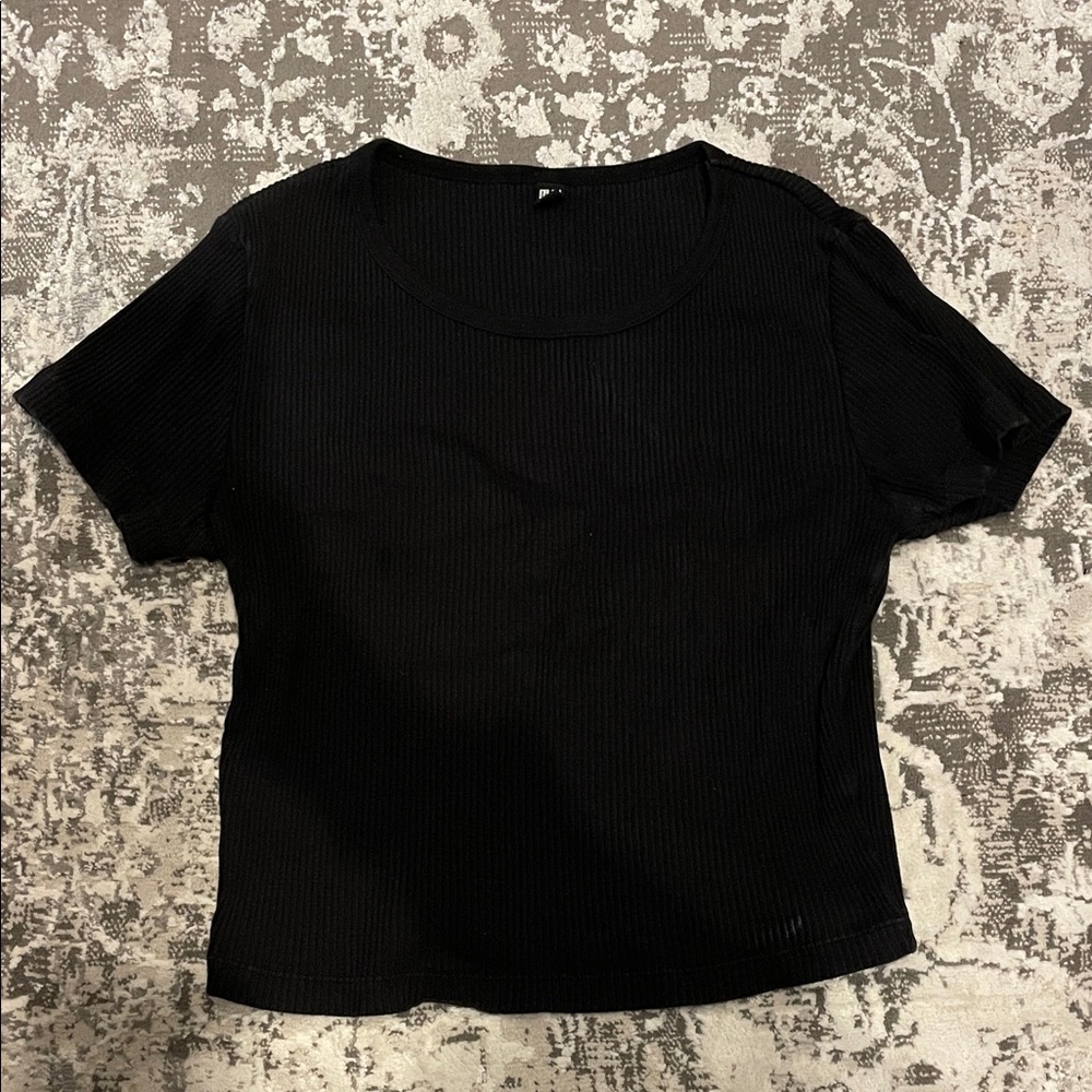 Uniqlo Black Ribbed Short Sleeve Top